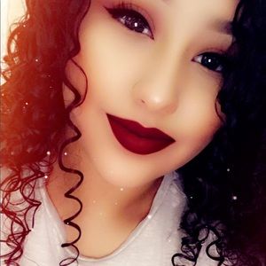 Meet your Posher, Serena